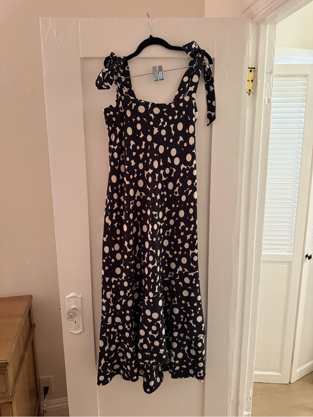 Hutch Black Ivory Abstract Print Tie Shoulder Midi Dress L